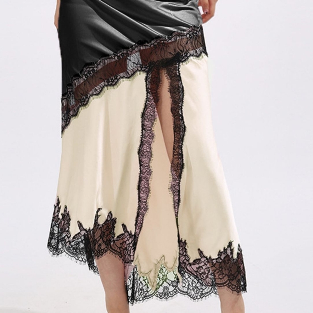 Elegant Black and Cream Lace Trim Skirt - Picture 3 of 8